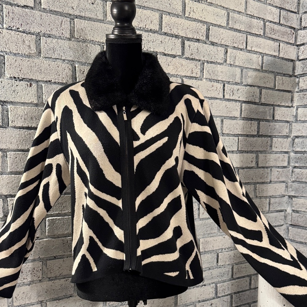 Chic Zebra Pattern Zipper Sweater Cardigan View 3